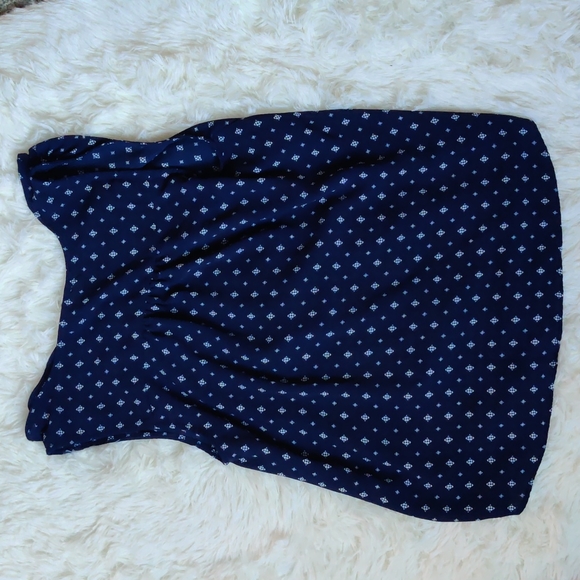 E&M Sleeveless Blouse - Picture 4 of 5